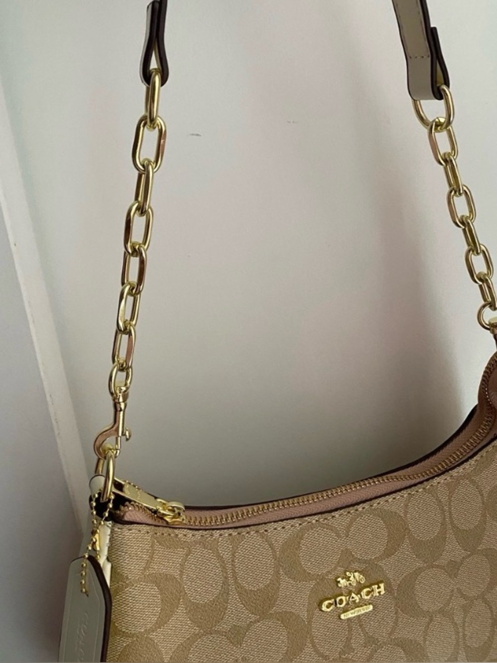 Shoulder Bag with Gold Chain Strap and Crossbody